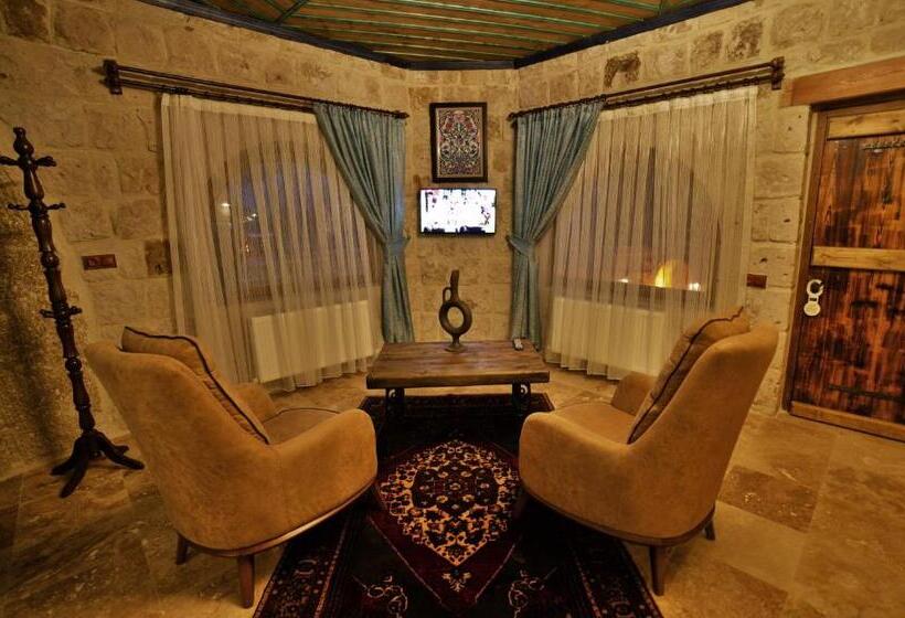بنسيون Grand Cave Suites