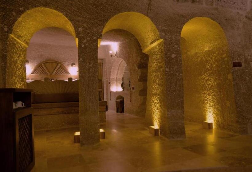 بنسيون Grand Cave Suites