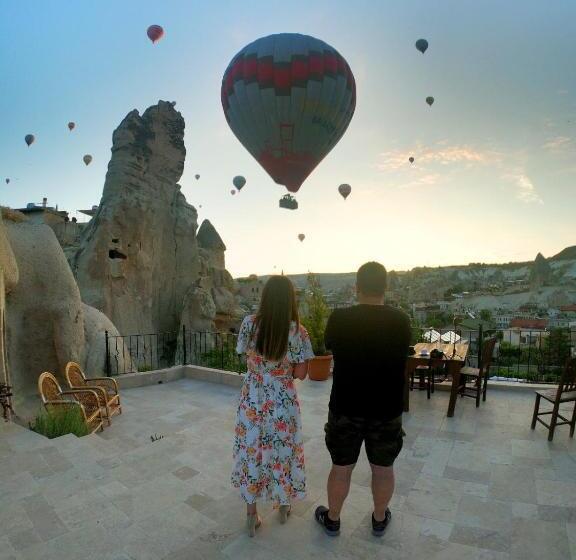 بنسيون Grand Cave Suites