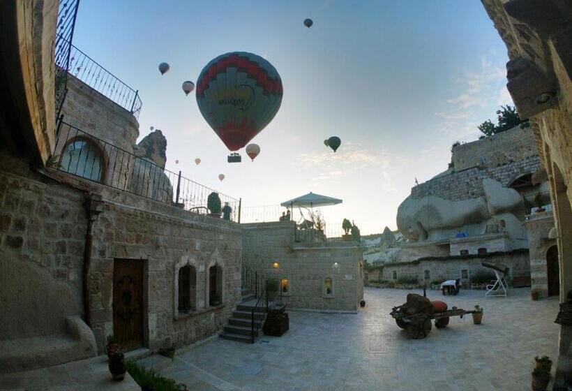 بنسيون Grand Cave Suites