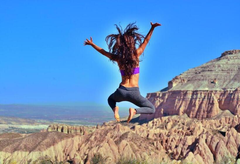 بنسيون Grand Cave Suites