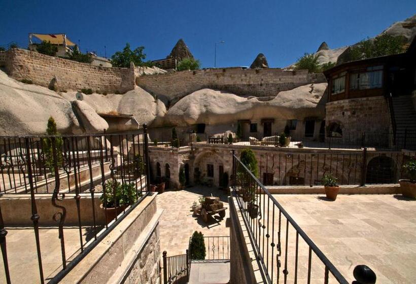بنسيون Grand Cave Suites