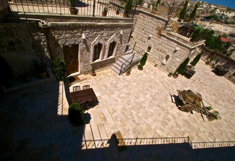 بنسيون Grand Cave Suites