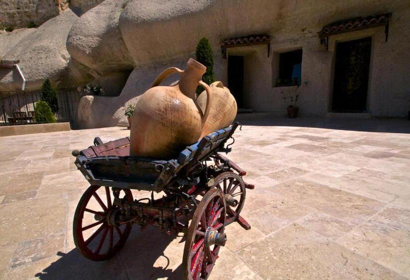 بنسيون Grand Cave Suites