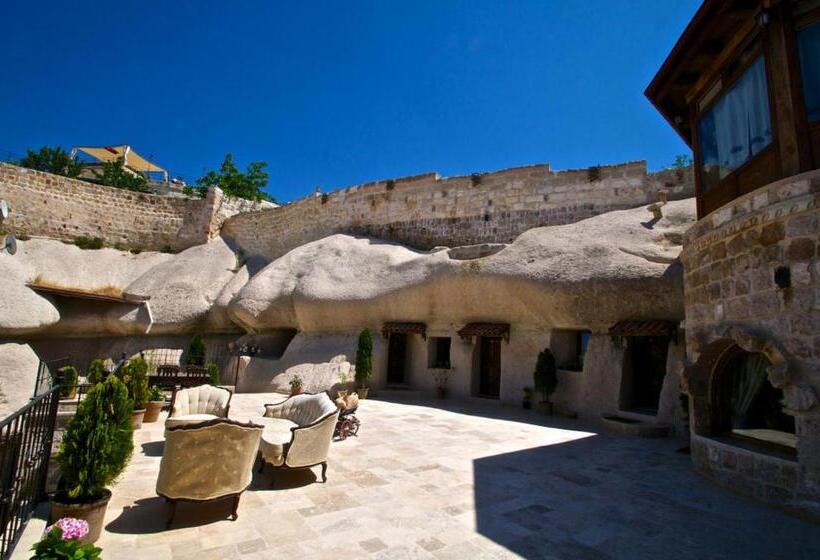 بنسيون Grand Cave Suites
