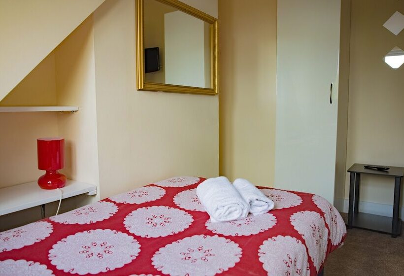 Пансион Lyndricks House