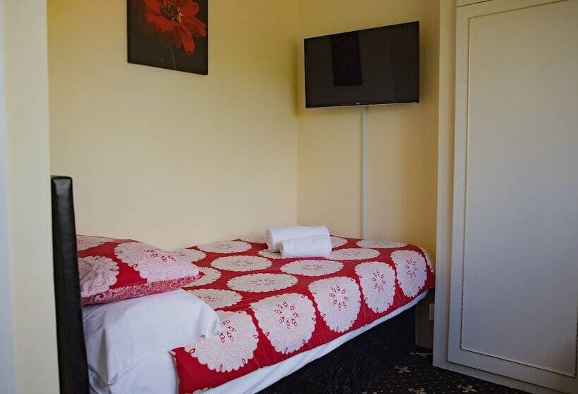 Пансион Lyndricks House