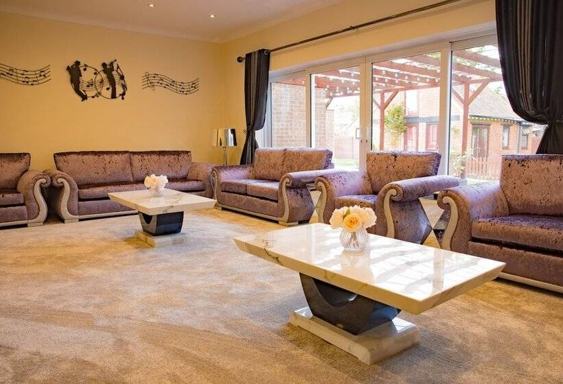 Пансион Lyndricks House