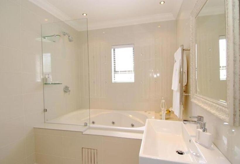 Пансион Sanchia Luxury Guesthouse