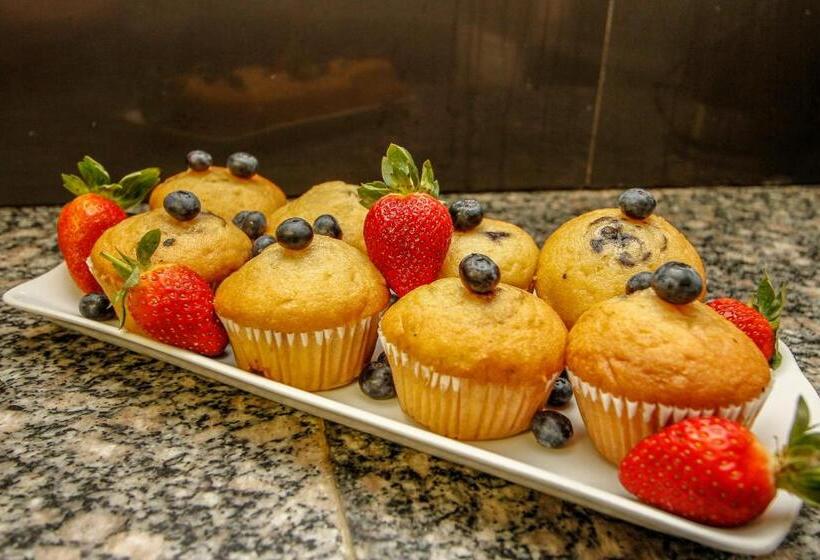 Пансион Sanchia Luxury Guesthouse