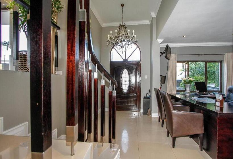 Пансион Sanchia Luxury Guesthouse