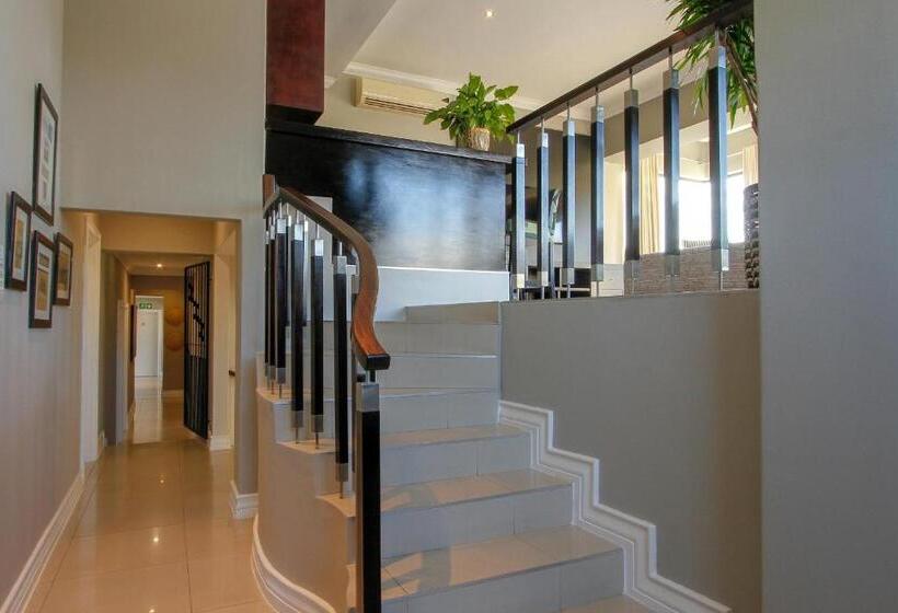 Пансион Sanchia Luxury Guesthouse