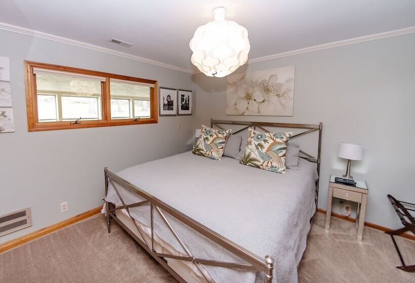 بنسيون The Broadway Guest House