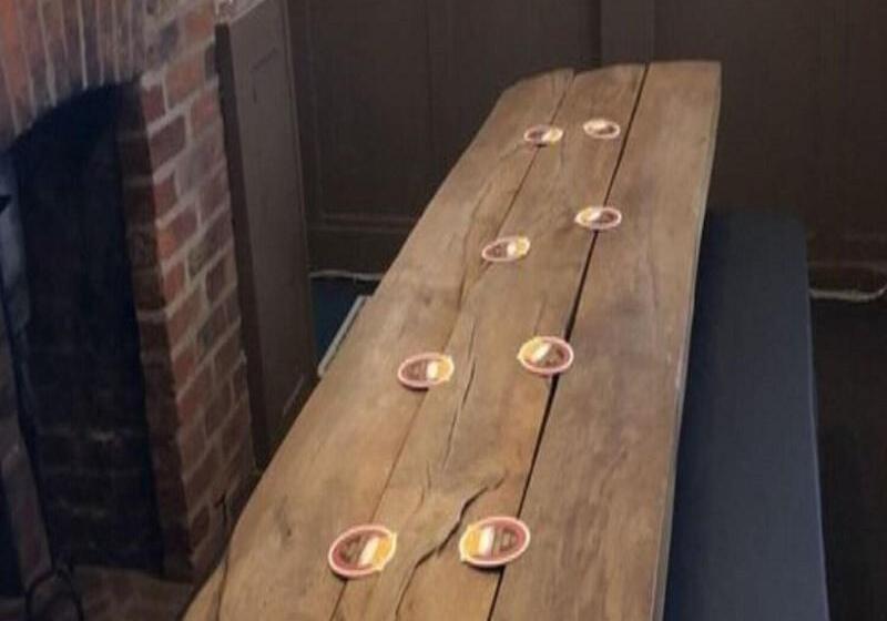 פנסיון The Crown And Cushion