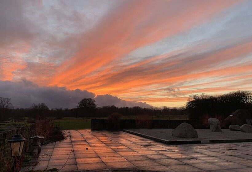 פנסיון The Lighthouse