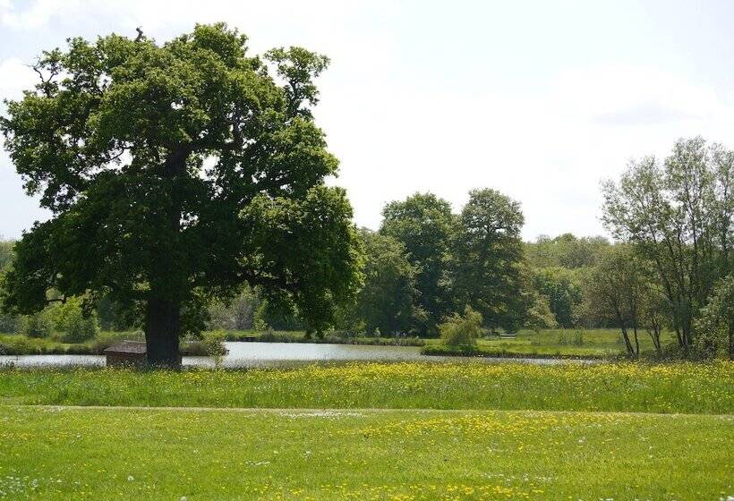 פנסיון The Lighthouse