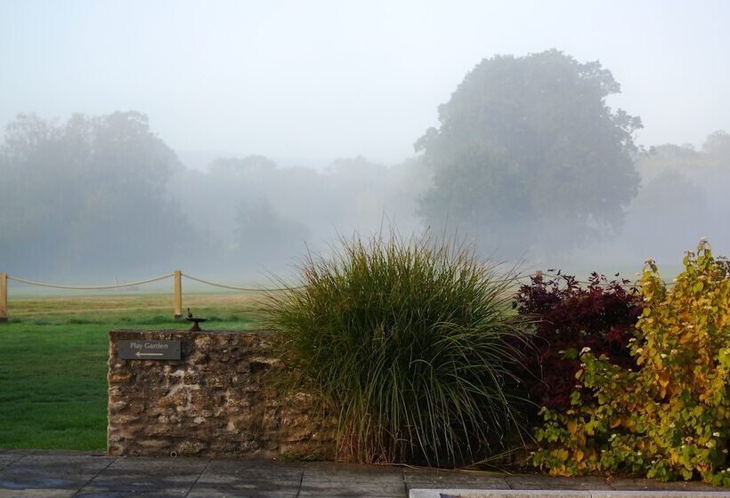 פנסיון The Lighthouse