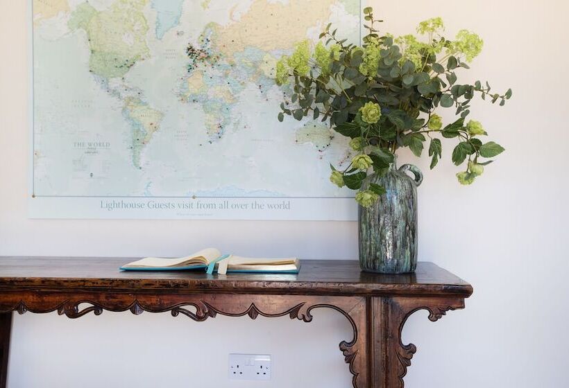 פנסיון The Lighthouse