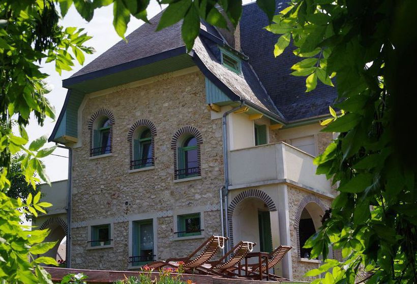 Пансион Suites De Charme L'arbanne