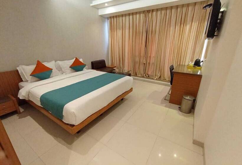 Pride Biznotel Alkapuri