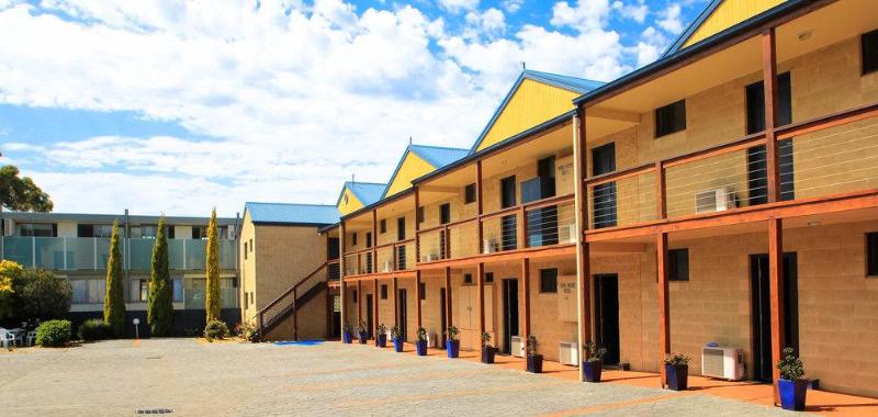 Seaview Motel & Apartments