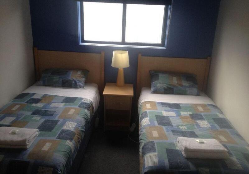 Seaview Motel & Apartments