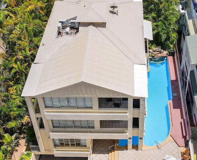 Silkari Reflections Of Port Douglas