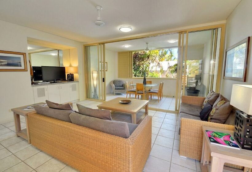 Silkari Reflections Of Port Douglas