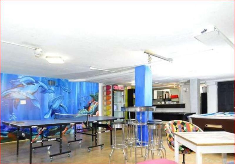 South Beach Rooms And Hostel