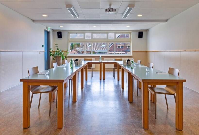 Stayokay Hostel Noordwijk