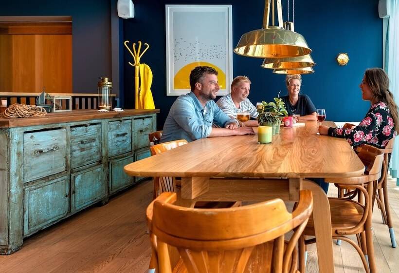 Stayokay Hostel Terschelling