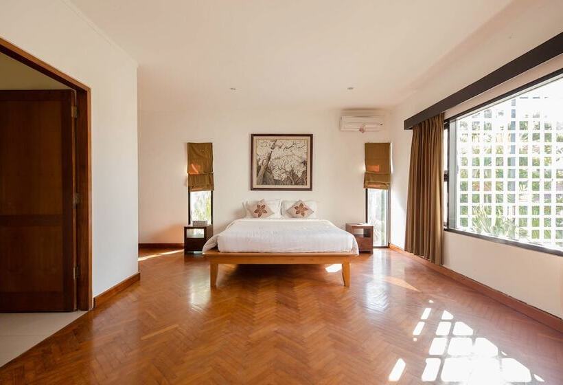 Suarti Resort Villas & Gallery