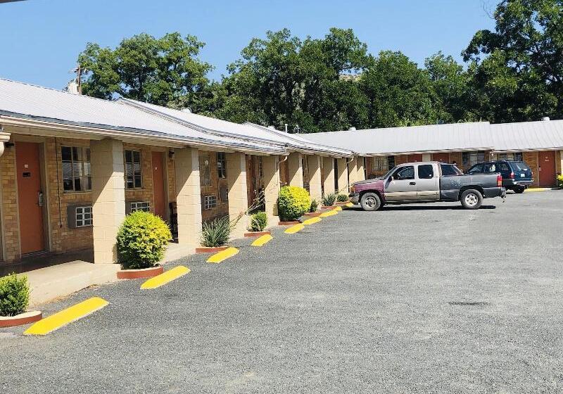 Sun Valley Motel Junction