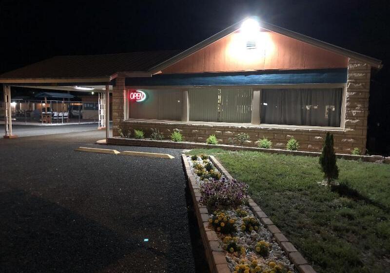 Sun Valley Motel Junction