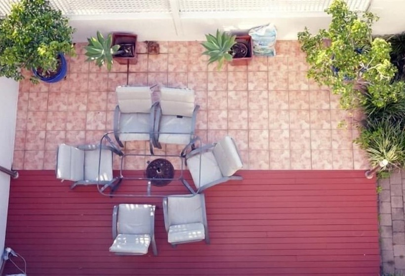 Sundeck Gardens