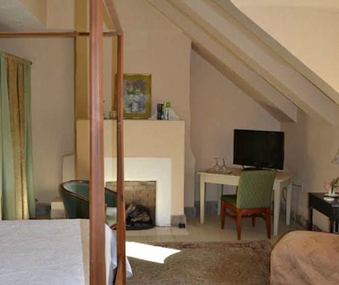 Tamaracks Country Villa Bed & Breakfast