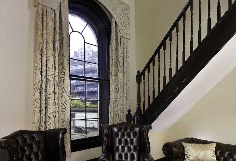 Montcalm Brewery Townhouse