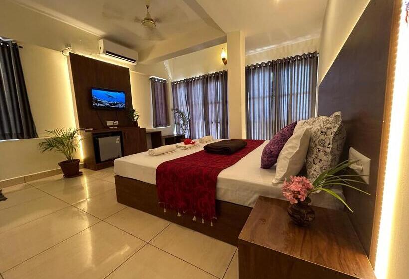 The Ocean Park Beach Resort