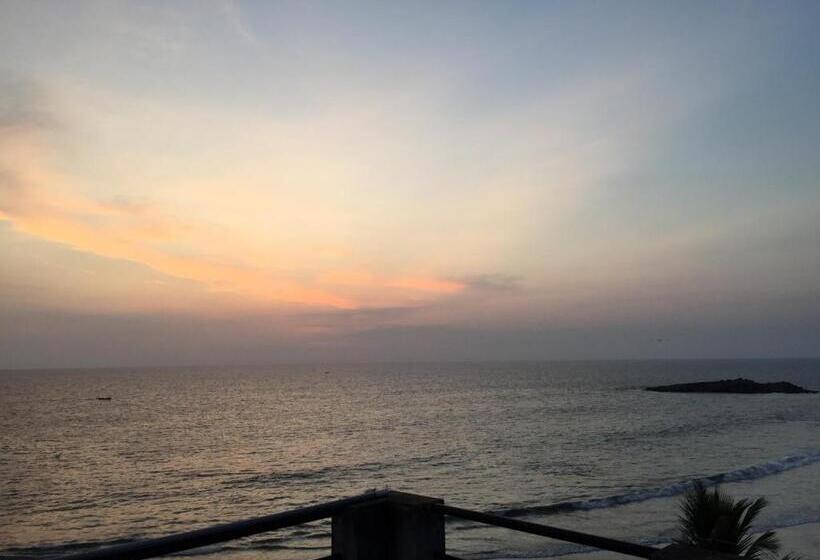 The Ocean Park Beach Resort