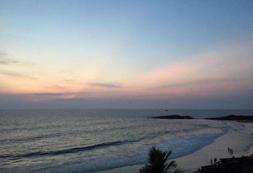 The Ocean Park Beach Resort