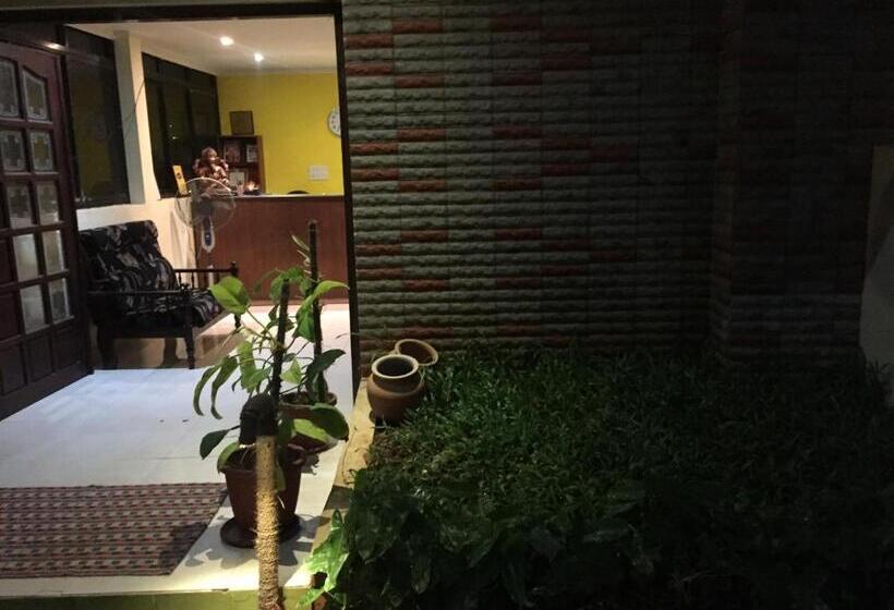 The Ocean Park Beach Resort