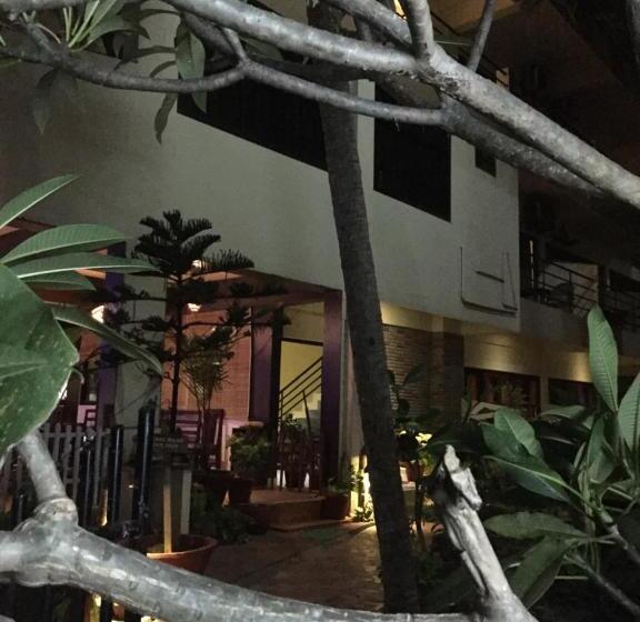 The Ocean Park Beach Resort