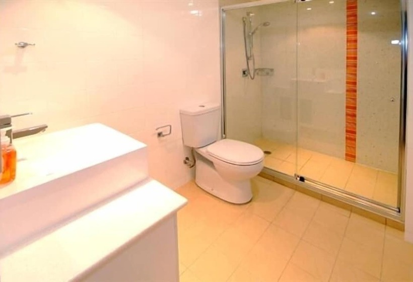 Tradewinds Apartments