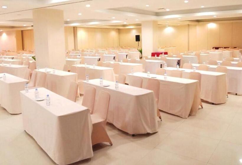 Transera Hotel Pontianak