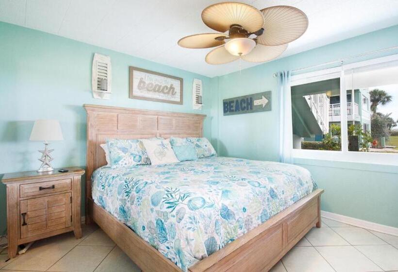 Tropic Terrace Resort #26   Beach View Suite