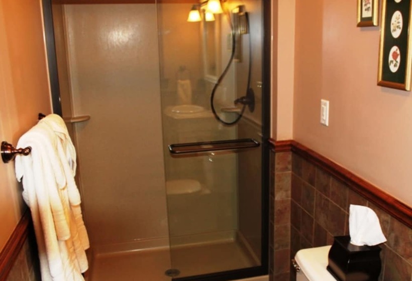 Walton Manor Inn Bed & Breakfast