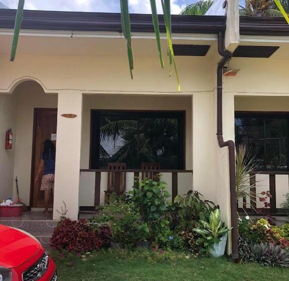 Hostel Amk Traveller S Hub