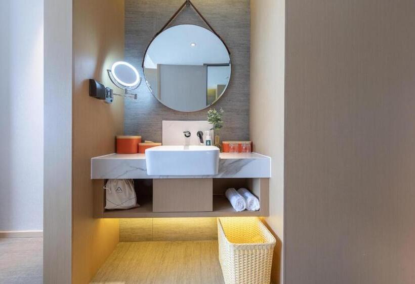 Atour Hotel Qingdao Cbd Hangzhou Road