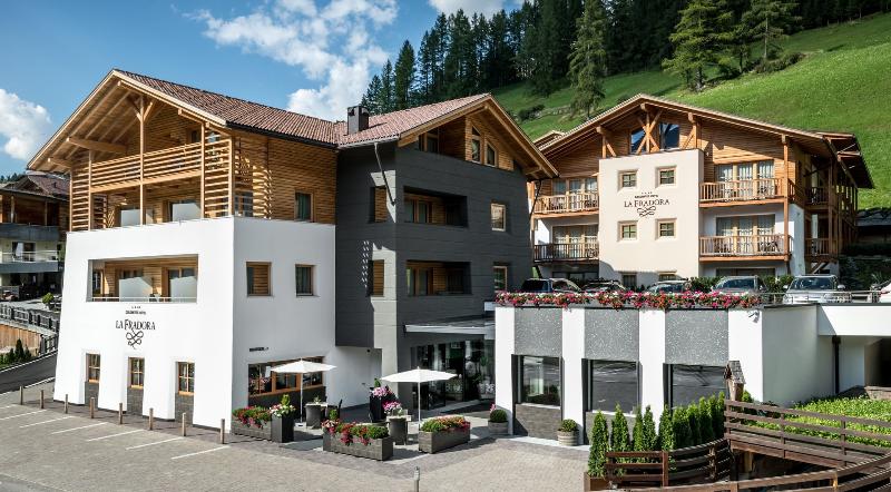Dolomites Hotel La Fradora