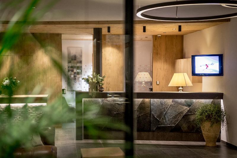 Dolomites Hotel La Fradora